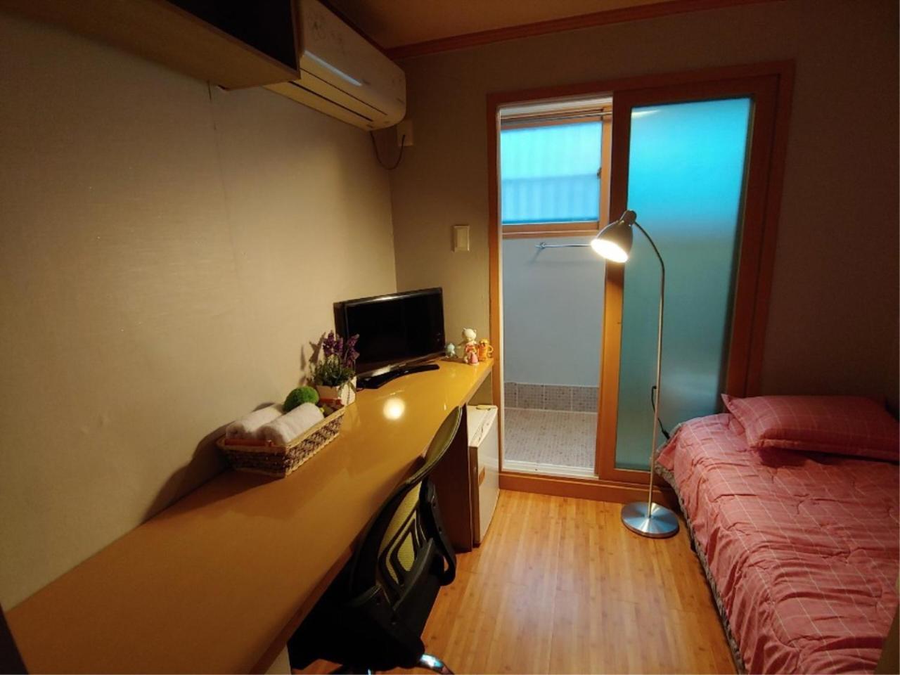 I Sleep Alone Hotel Seoul Exterior photo